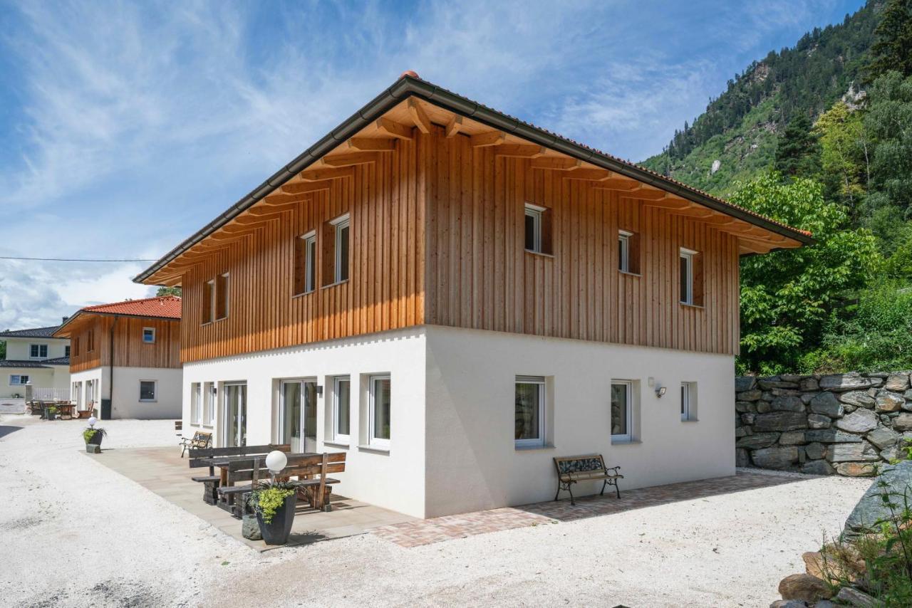 4Luxurioeses Ferienhaus In Traumhafter Landschaft Döbriach Dış mekan fotoğraf